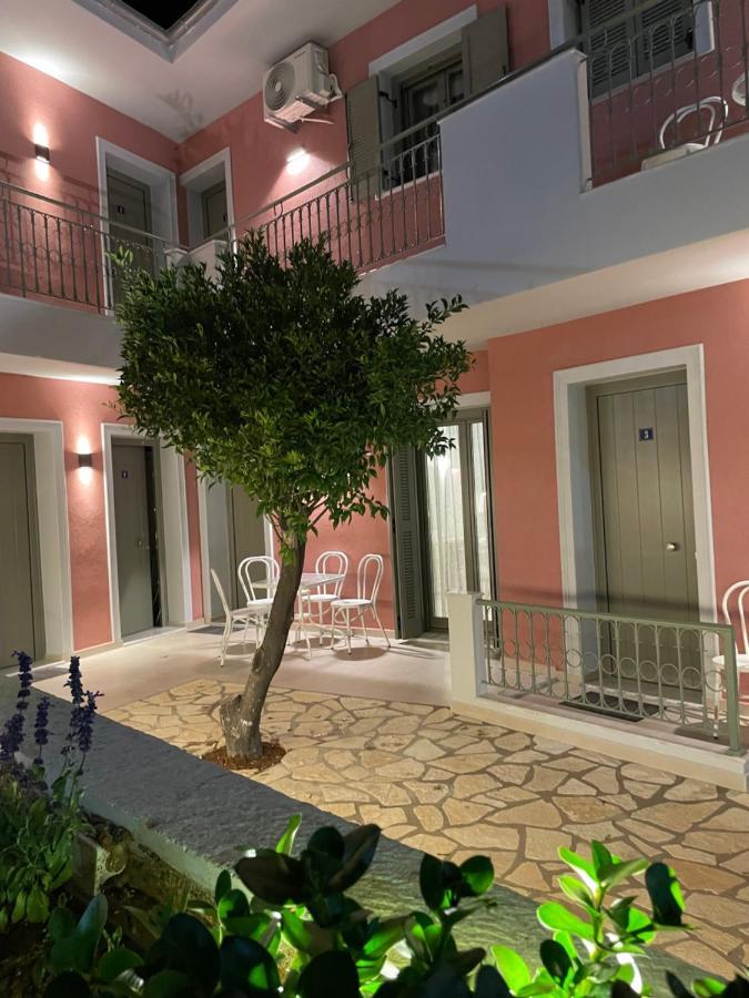 Anax Apartments Parga Exterior photo